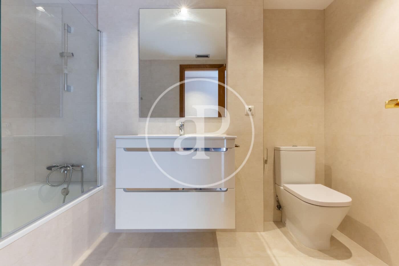 3 quarto Apartamento para arrendar em Valencia cidade - 1 850 € (Ref: 9465660)