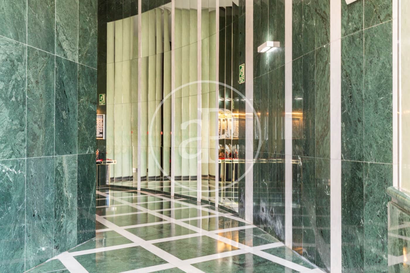 3 quarto Apartamento para arrendar em Valencia cidade - 1 850 € (Ref: 9465660)