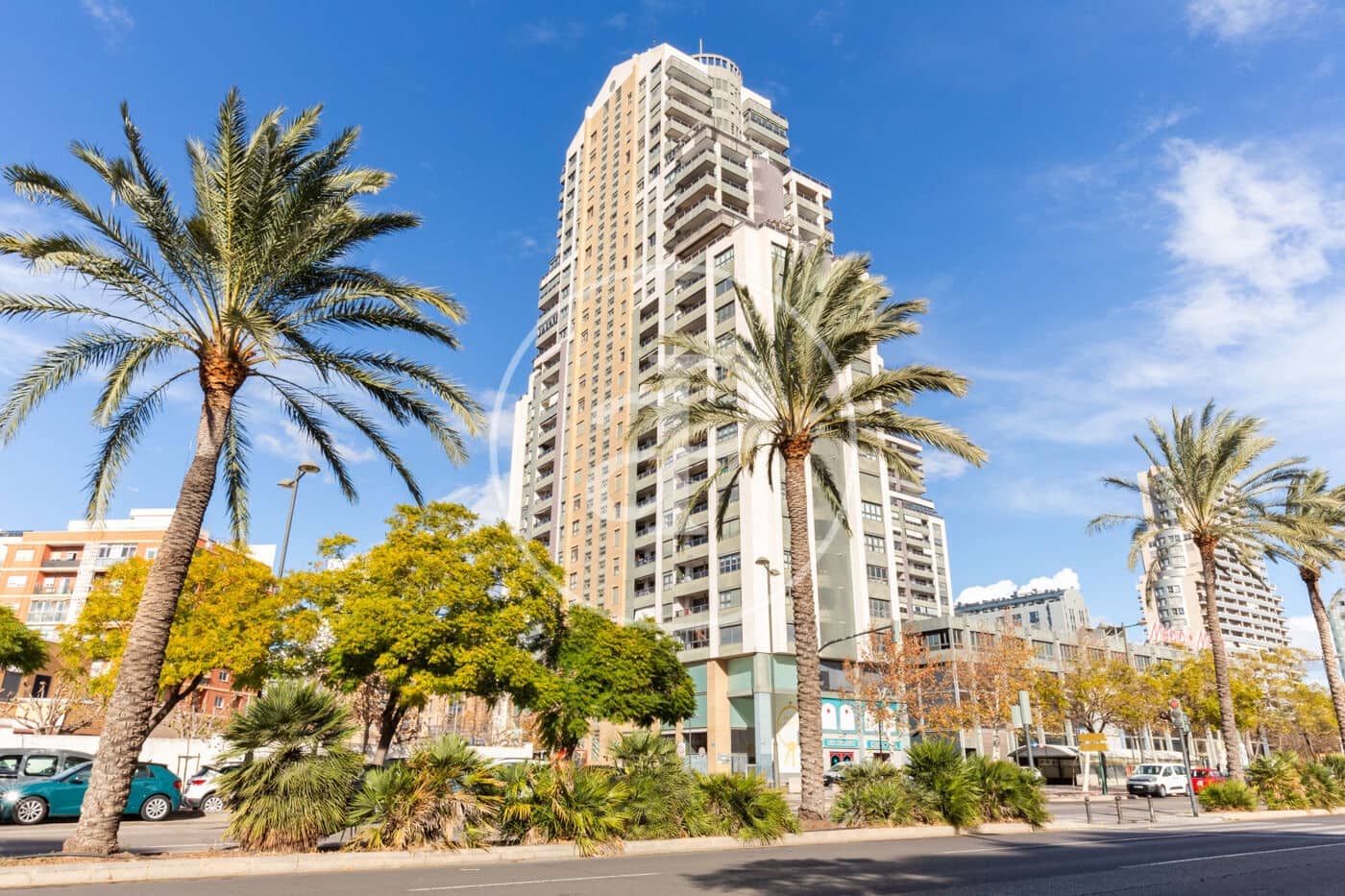 3 quarto Apartamento para arrendar em Valencia cidade - 1 850 € (Ref: 9465660)