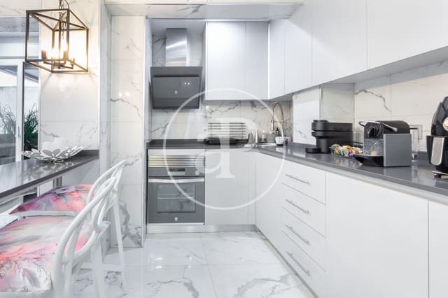 2 soveværelse Lejlighed til salg i Mont-Olivet, Valencia by - € 580.000 (Ref: 9468529)