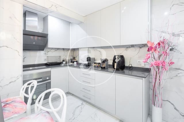 2 soveværelse Lejlighed til salg i Mont-Olivet, Valencia by - € 580.000 (Ref: 9468529)