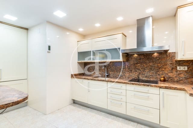 3 makuuhuone Huoneisto myytävänä paikassa Patraix, Valencia kaupunki - 395 000 € (Ref: 9468530)