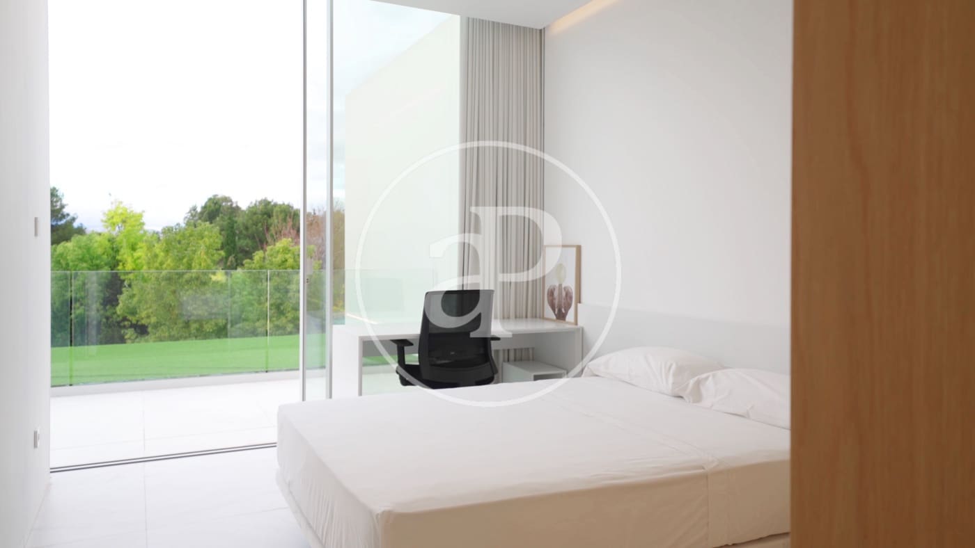 6 bedroom Villa for sale in Betera with pool - € 2,960,000 (Ref: 9468532)