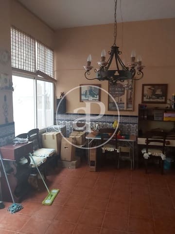 5 soveværelse Villa til salg i Florida Baja, Alicante by - € 315.000 (Ref: 9474257)