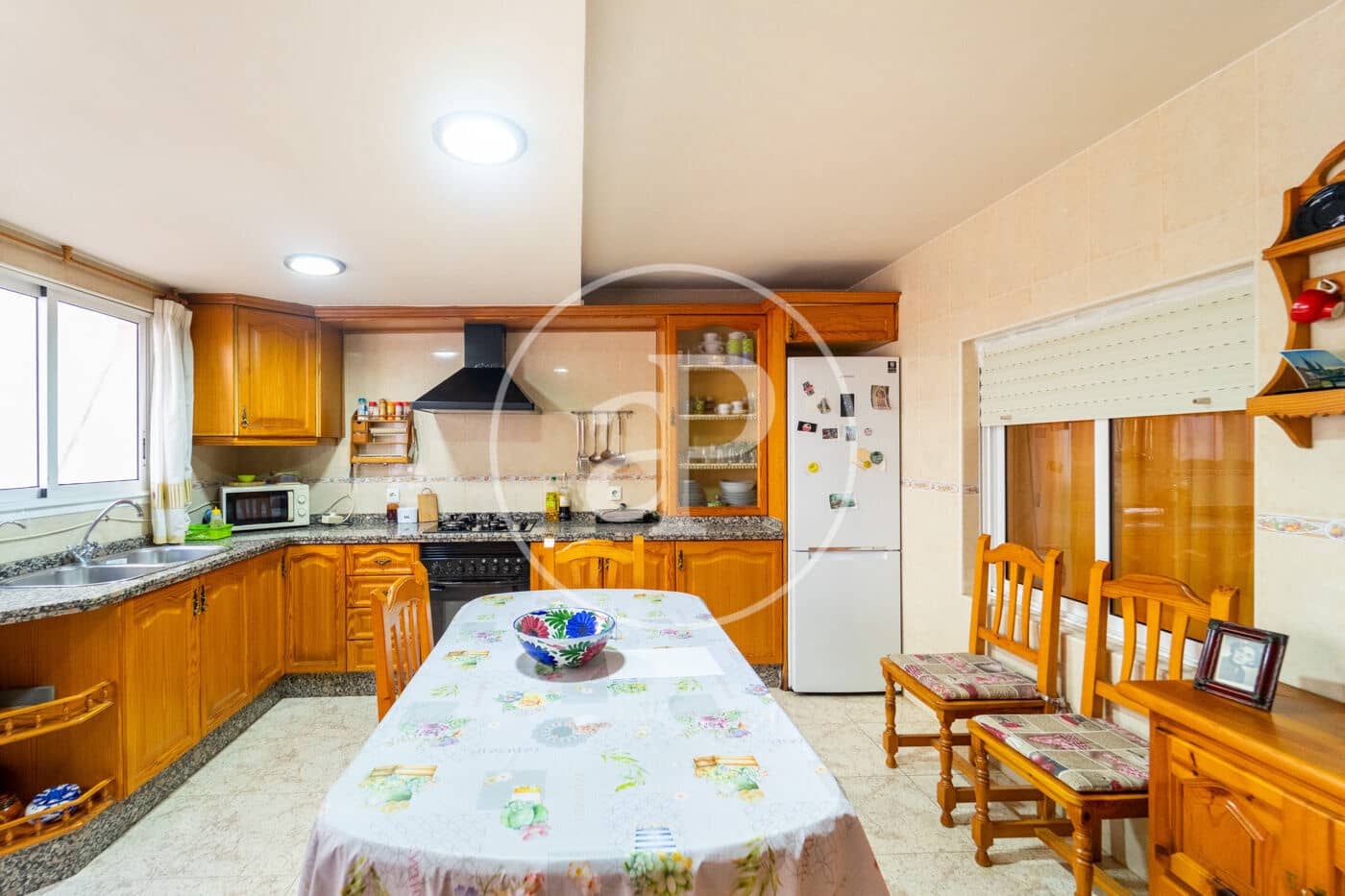 5 bedroom Villa for sale in Alicante / Alacant city - € 315,000 (Ref: 9474257)