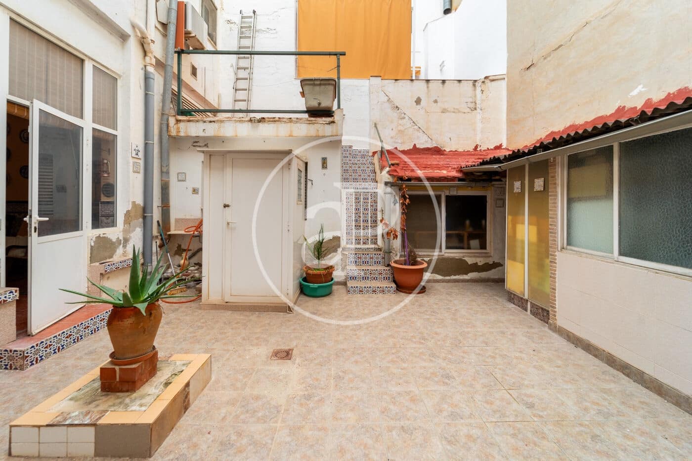 5 bedroom Villa for sale in Alicante / Alacant city - € 315,000 (Ref: 9474257)