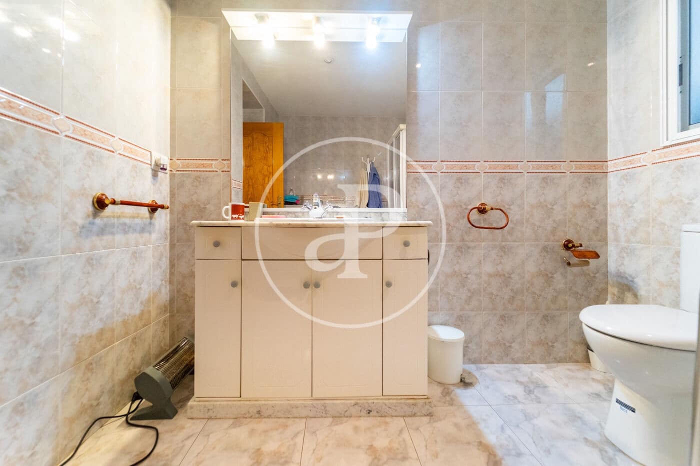 5 bedroom Villa for sale in Alicante / Alacant city - € 315,000 (Ref: 9474257)