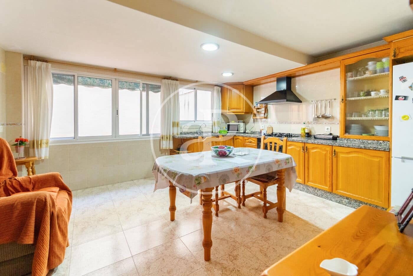 5 bedroom Villa for sale in Alicante / Alacant city - € 315,000 (Ref: 9474257)