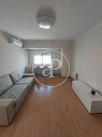 4 soveværelse Lejlighed til leje i Benimamet, Valencia by - € 1.100 (Ref: 9474258)