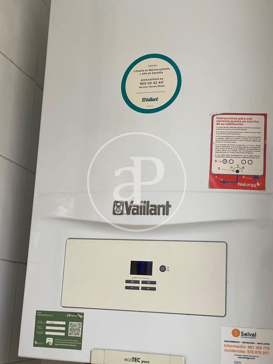 2 bedroom Apartment for sale in Paterna with pool - € 375,000 (Ref: 9476197)