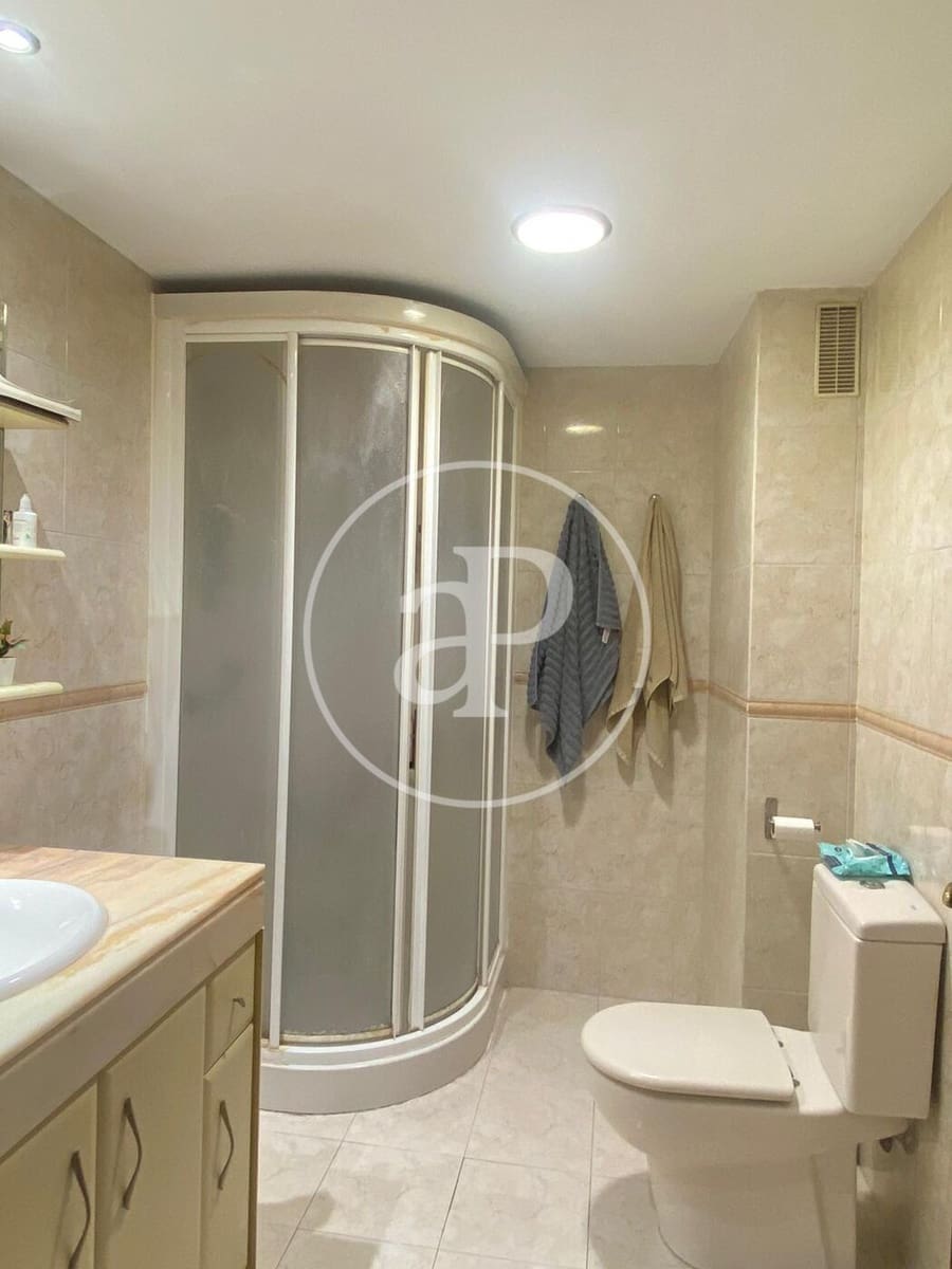 2 bedroom Apartment for sale in Paterna with pool - € 375,000 (Ref: 9476197)