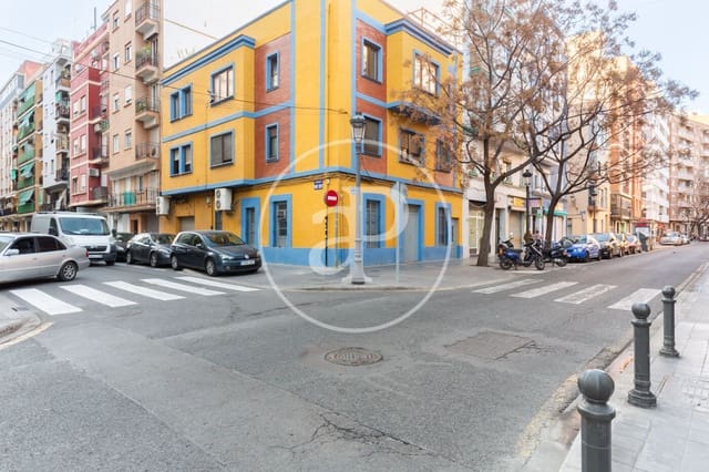 Apartamento de 3 habitaciones en En Corts, València ciudad en venta - 305.000 € (Ref: 9476198)