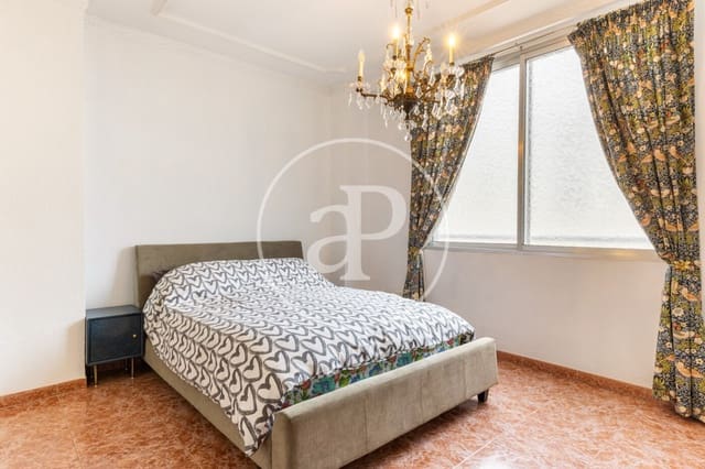 Apartamento de 5 habitaciones en Russafa, València ciudad en alquiler - 1.900 € (Ref: 9482099)