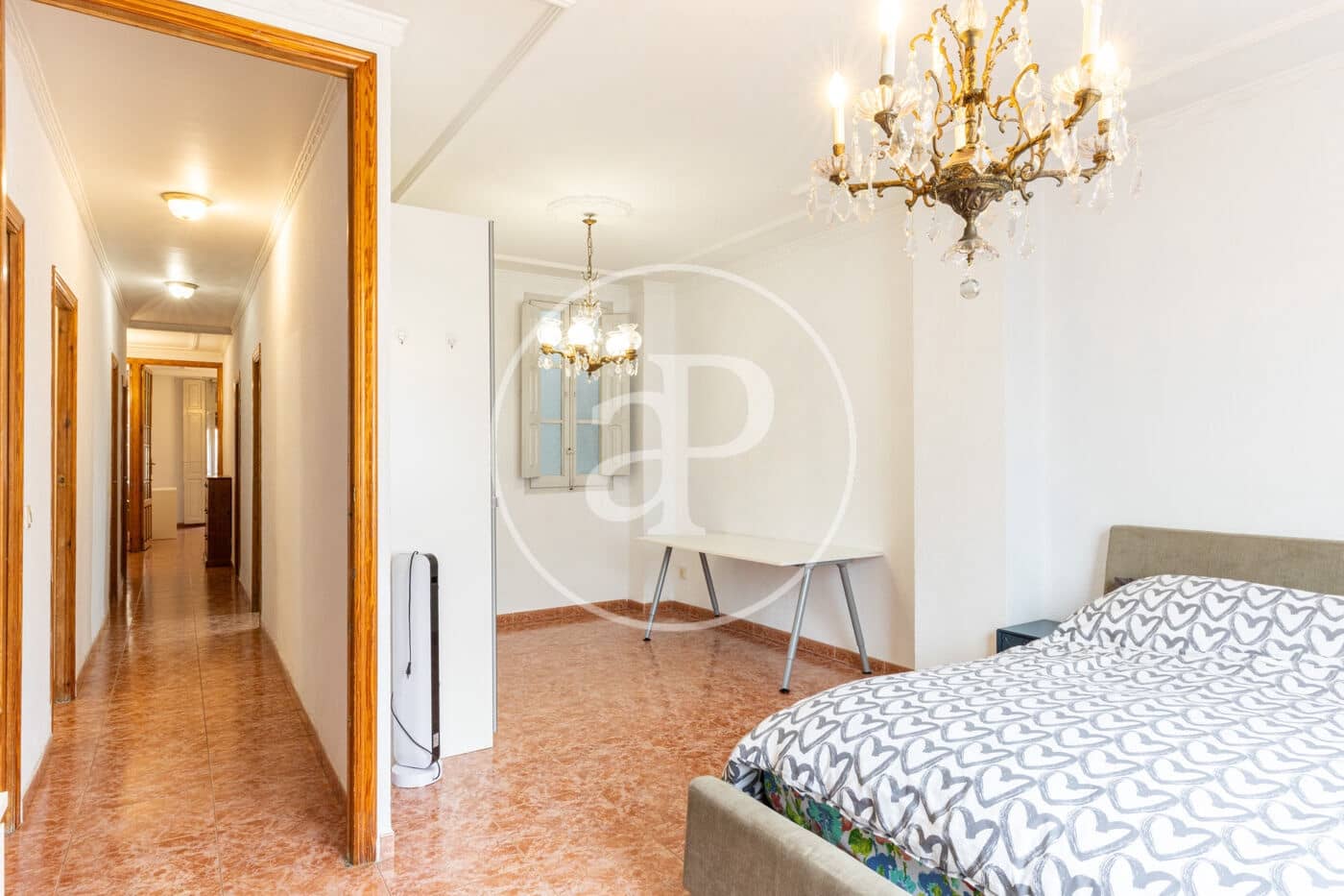 Apartamento de 5 habitaciones en València ciudad en alquiler - 1.900 € (Ref: 9482099)