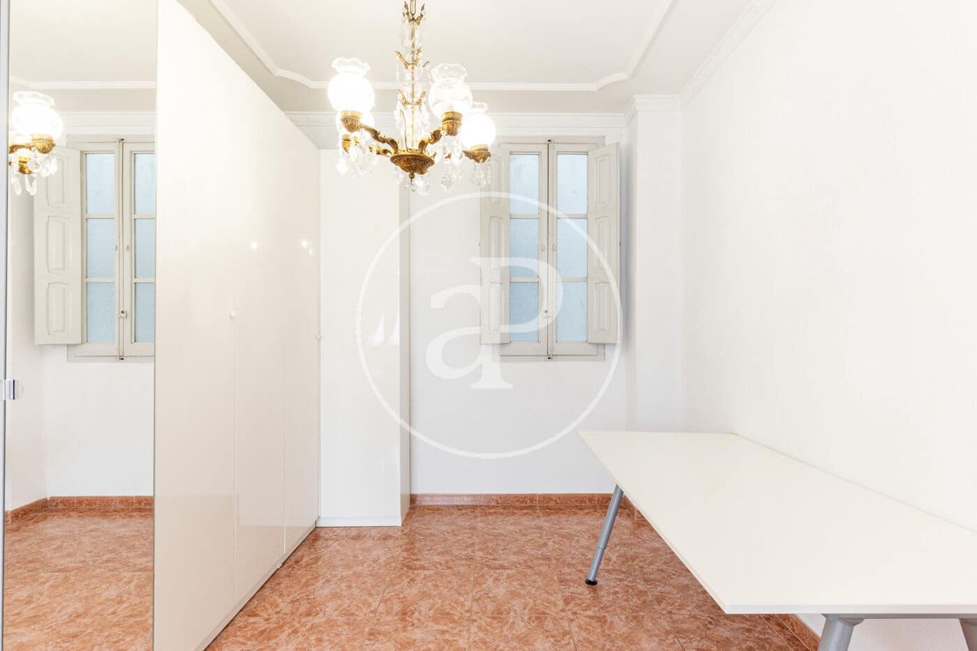 Apartamento de 5 habitaciones en València ciudad en alquiler - 1.900 € (Ref: 9482099)