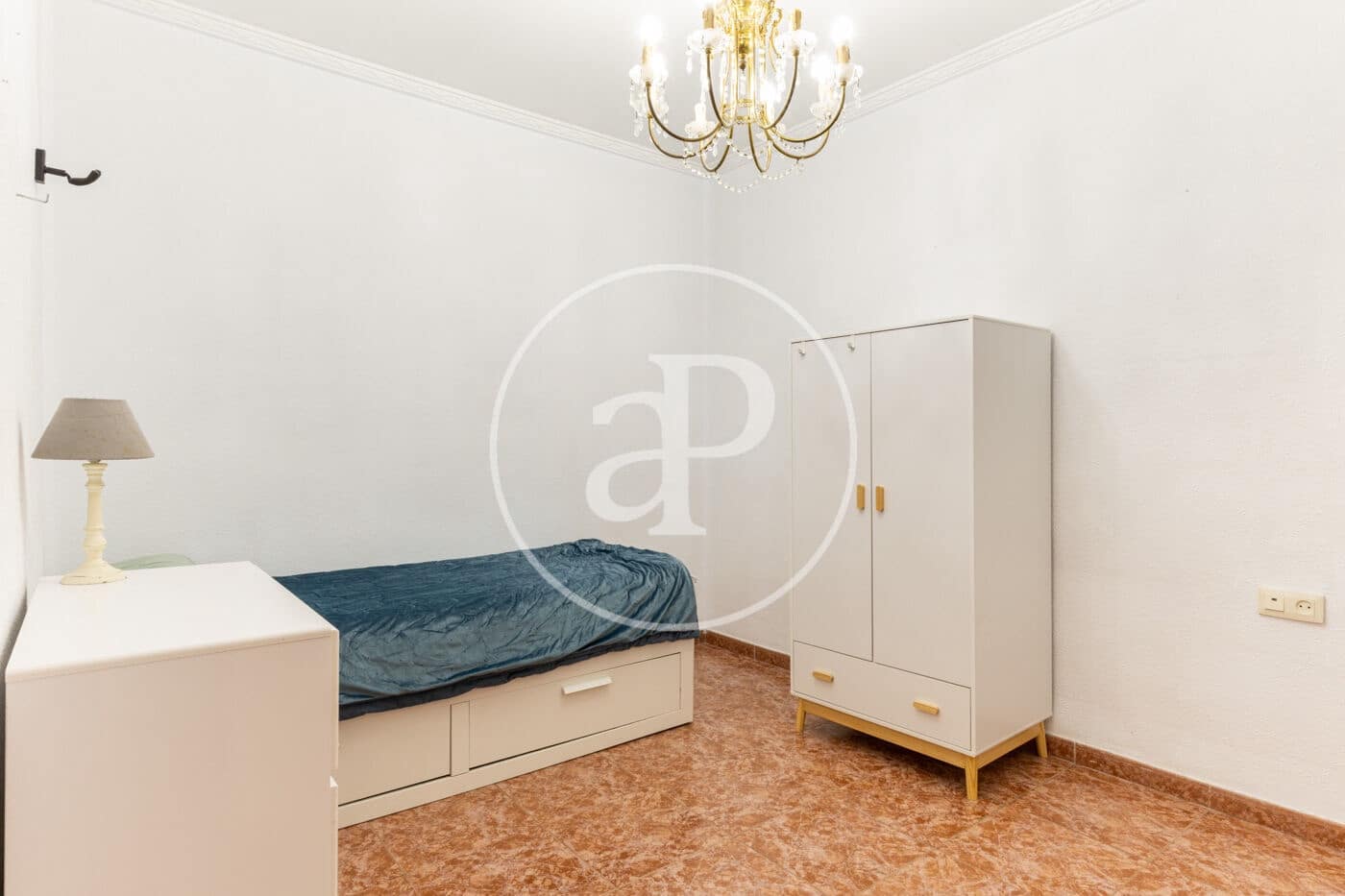 Apartamento de 5 habitaciones en València ciudad en alquiler - 1.900 € (Ref: 9482099)