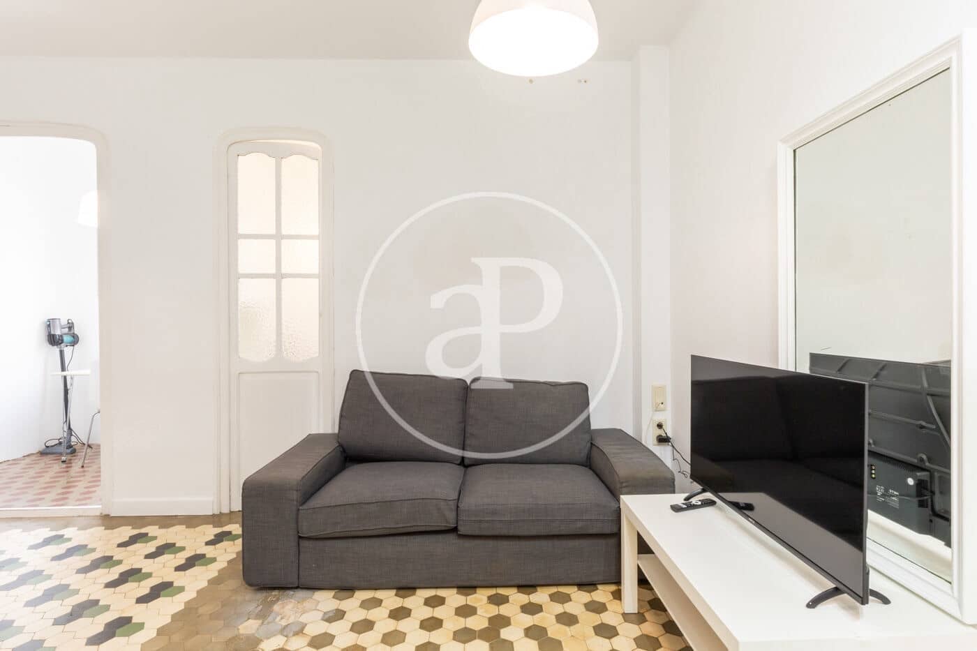 2 bedroom Apartment for rent in Valencia city - € 1,350 (Ref: 9482100)