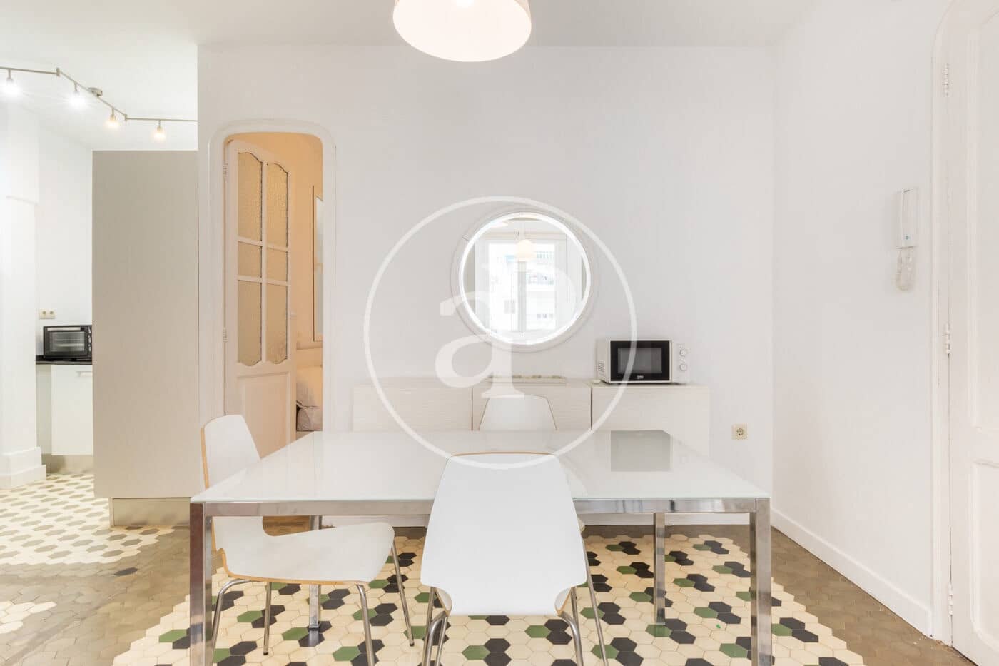 2 bedroom Apartment for rent in Valencia city - € 1,350 (Ref: 9482100)