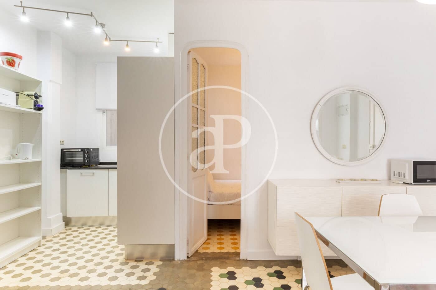 2 bedroom Apartment for rent in Valencia city - € 1,350 (Ref: 9482100)