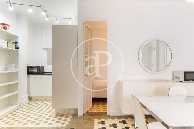 2 bedroom Apartment for rent in La Petxina, Valencia city - € 1,350 (Ref: 9482100)