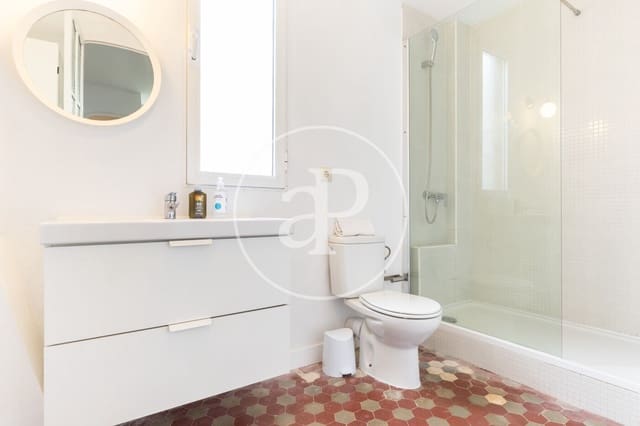 2 bedroom Apartment for rent in La Petxina, Valencia city - € 1,350 (Ref: 9482100)