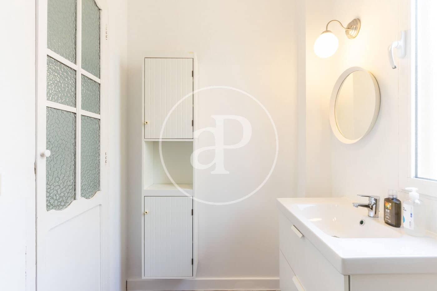 2 bedroom Apartment for rent in Valencia city - € 1,350 (Ref: 9482100)