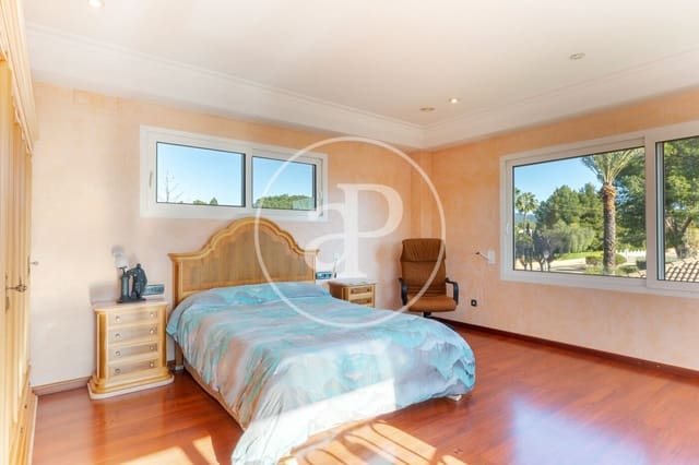 5 sypialnia Willa na sprzedaż w Serra - 790 000 € (Ref: 9483543)