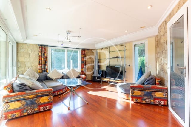 5 sypialnia Willa na sprzedaż w Serra - 790 000 € (Ref: 9483543)