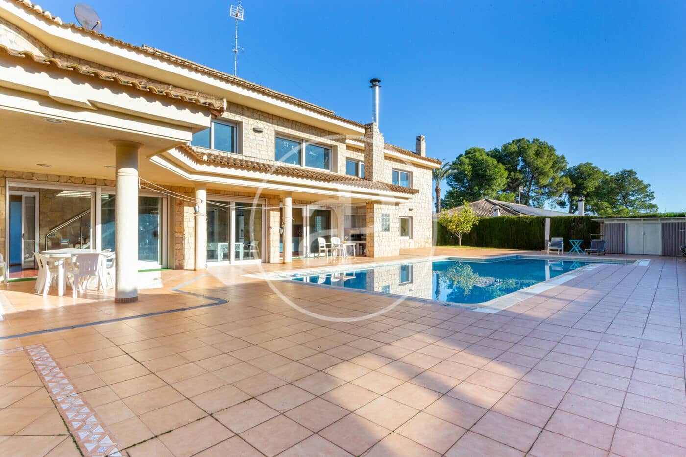 5 sypialnia Willa na sprzedaż w Serra z basenem - 790 000 € (Ref: 9483543)