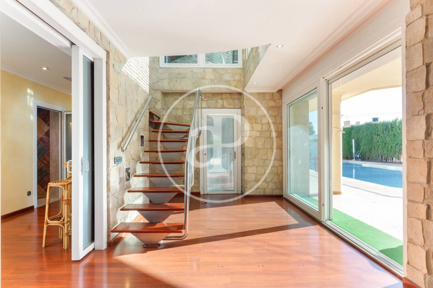 5 sypialnia Willa na sprzedaż w Serra z basenem - 790 000 € (Ref: 9483543)