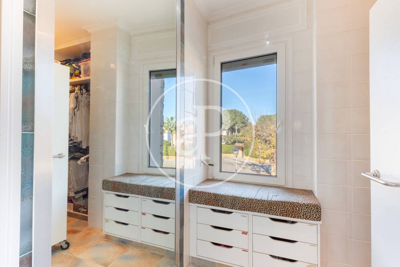 5 sypialnia Willa na sprzedaż w Serra z basenem - 790 000 € (Ref: 9483543)