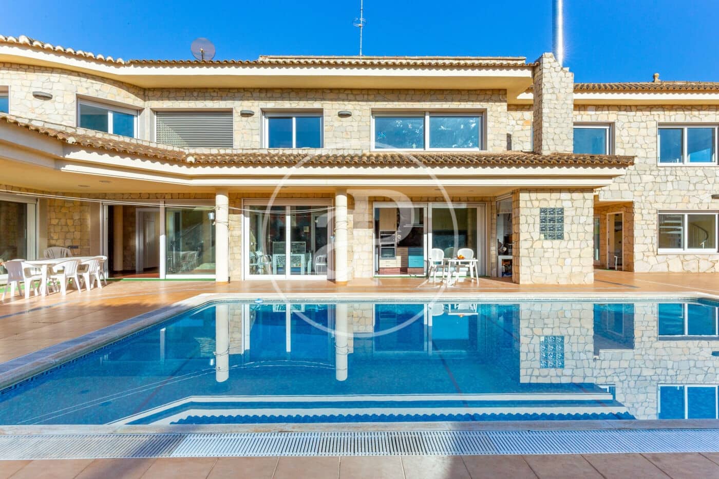 5 sypialnia Willa na sprzedaż w Serra z basenem - 790 000 € (Ref: 9483543)