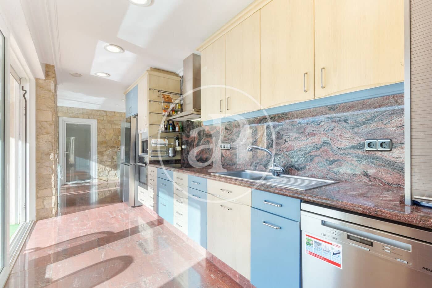 5 sypialnia Willa na sprzedaż w Serra z basenem - 790 000 € (Ref: 9483543)