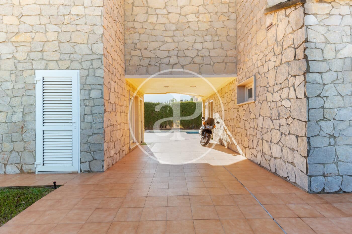 5 sypialnia Willa na sprzedaż w Serra z basenem - 790 000 € (Ref: 9483543)