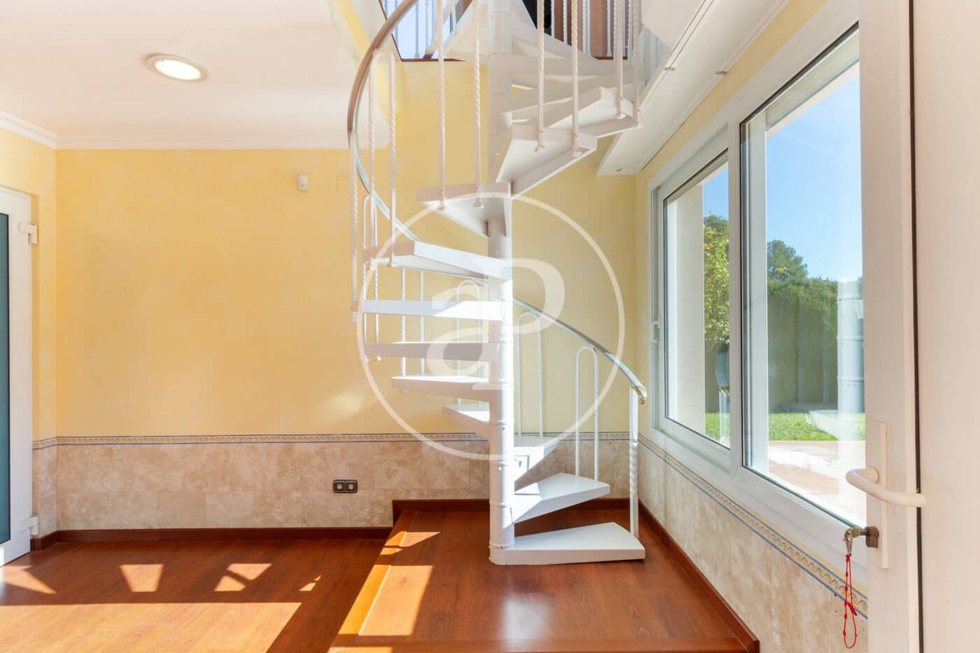 5 sypialnia Willa na sprzedaż w Serra z basenem - 790 000 € (Ref: 9483543)