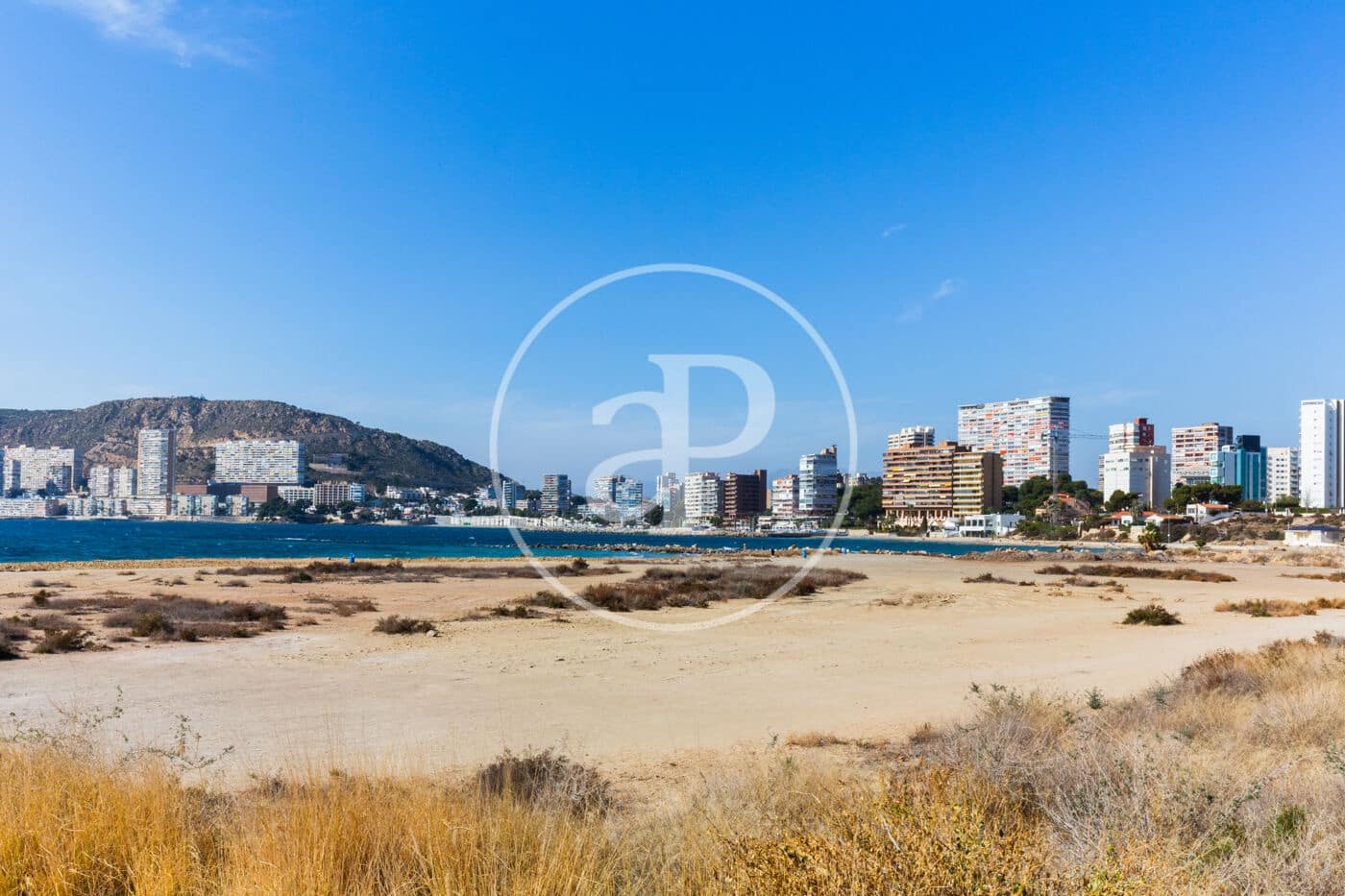 2 bedroom Apartment for sale in Alicante / Alacant city with pool - € 496,000 (Ref: 9483545)