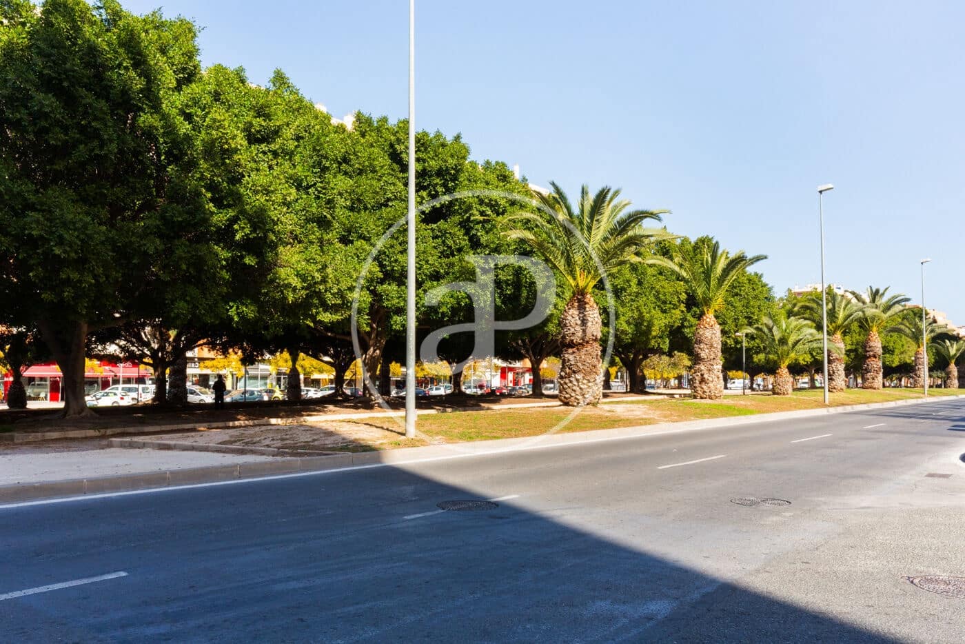 2 bedroom Apartment for sale in Alicante / Alacant city with pool - € 496,000 (Ref: 9483545)