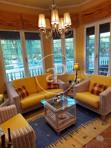 4 soveværelse Villa til salg i Montserrat med swimmingpool - € 930.000 (Ref: 9485352)