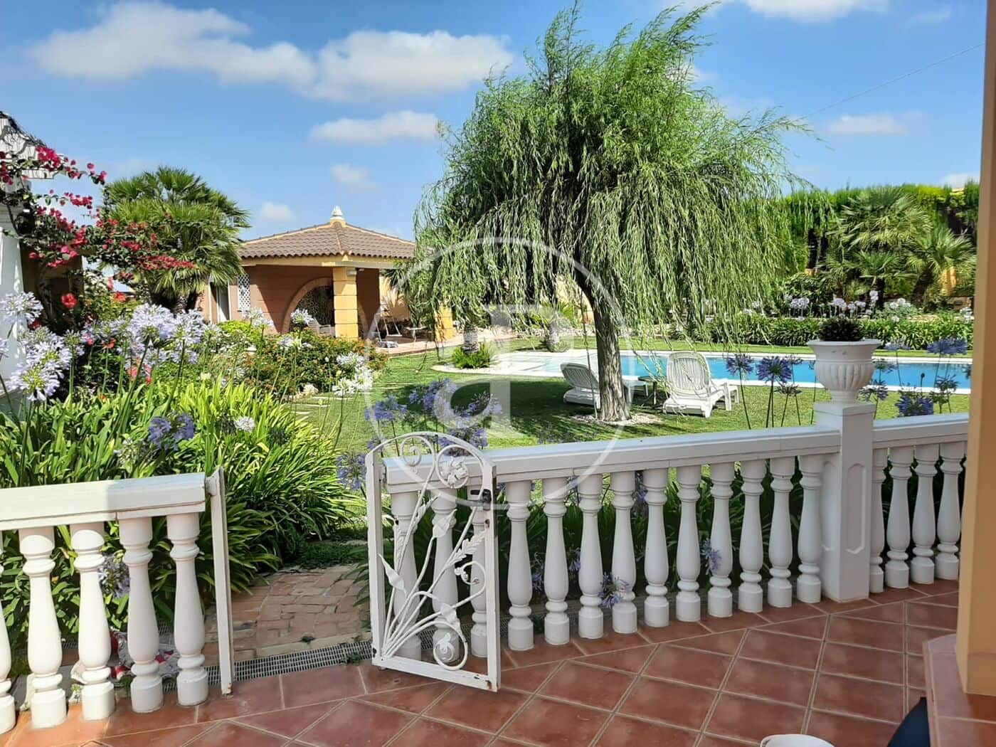 4 soveværelse Villa til salg i Montserrat med swimmingpool - € 930.000 (Ref: 9485352)