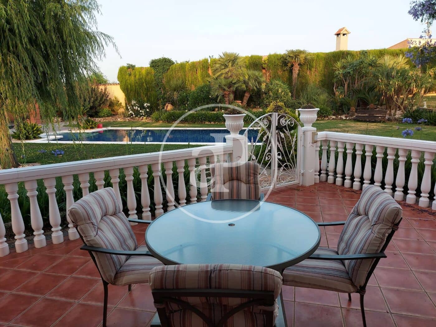 4 soveværelse Villa til salg i Montserrat med swimmingpool - € 930.000 (Ref: 9485352)