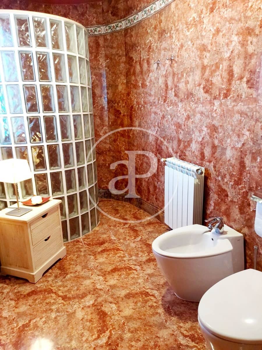 4 soveværelse Villa til salg i Montserrat med swimmingpool - € 930.000 (Ref: 9485352)