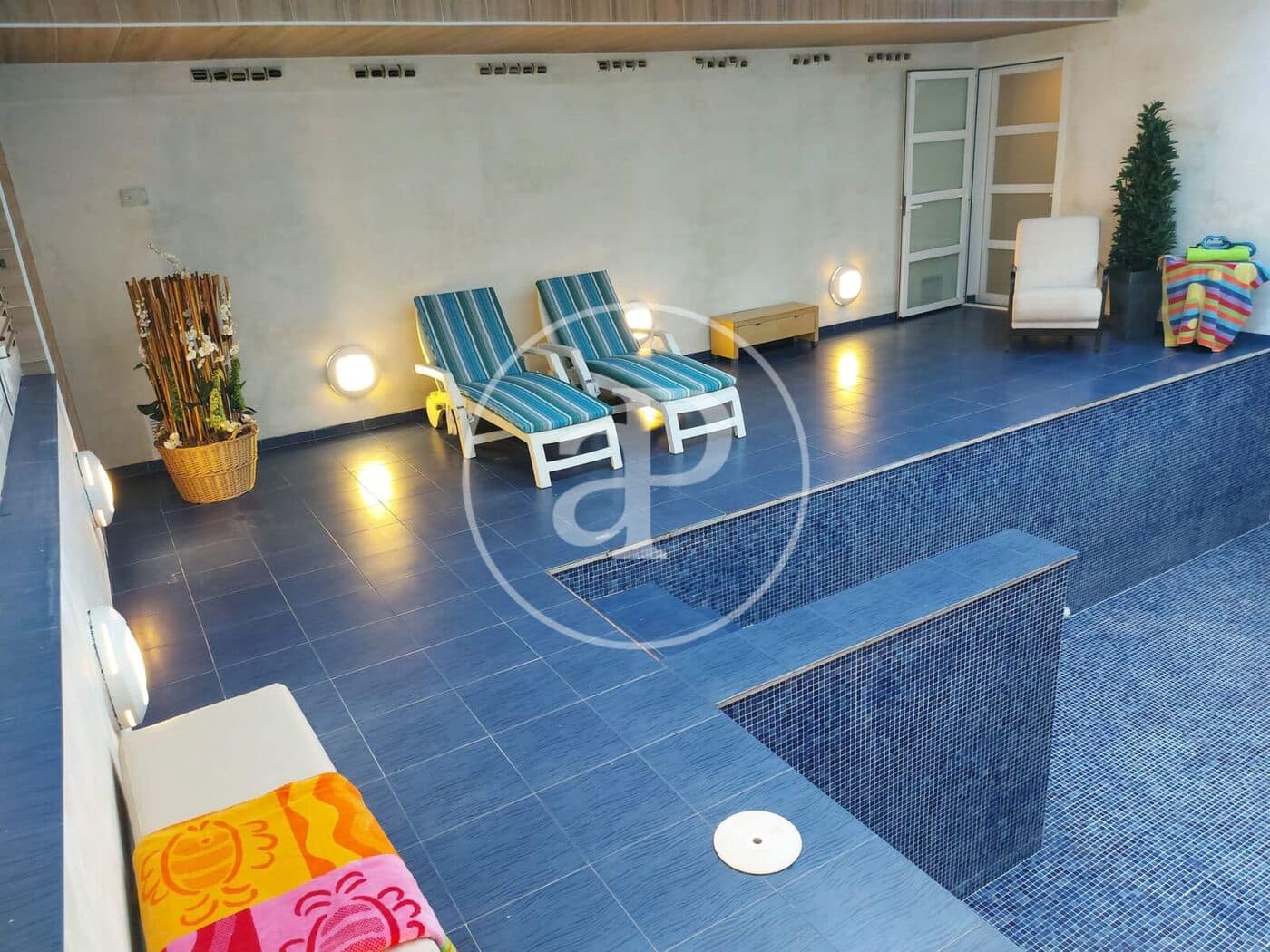 4 soveværelse Villa til salg i Montserrat med swimmingpool - € 930.000 (Ref: 9485352)