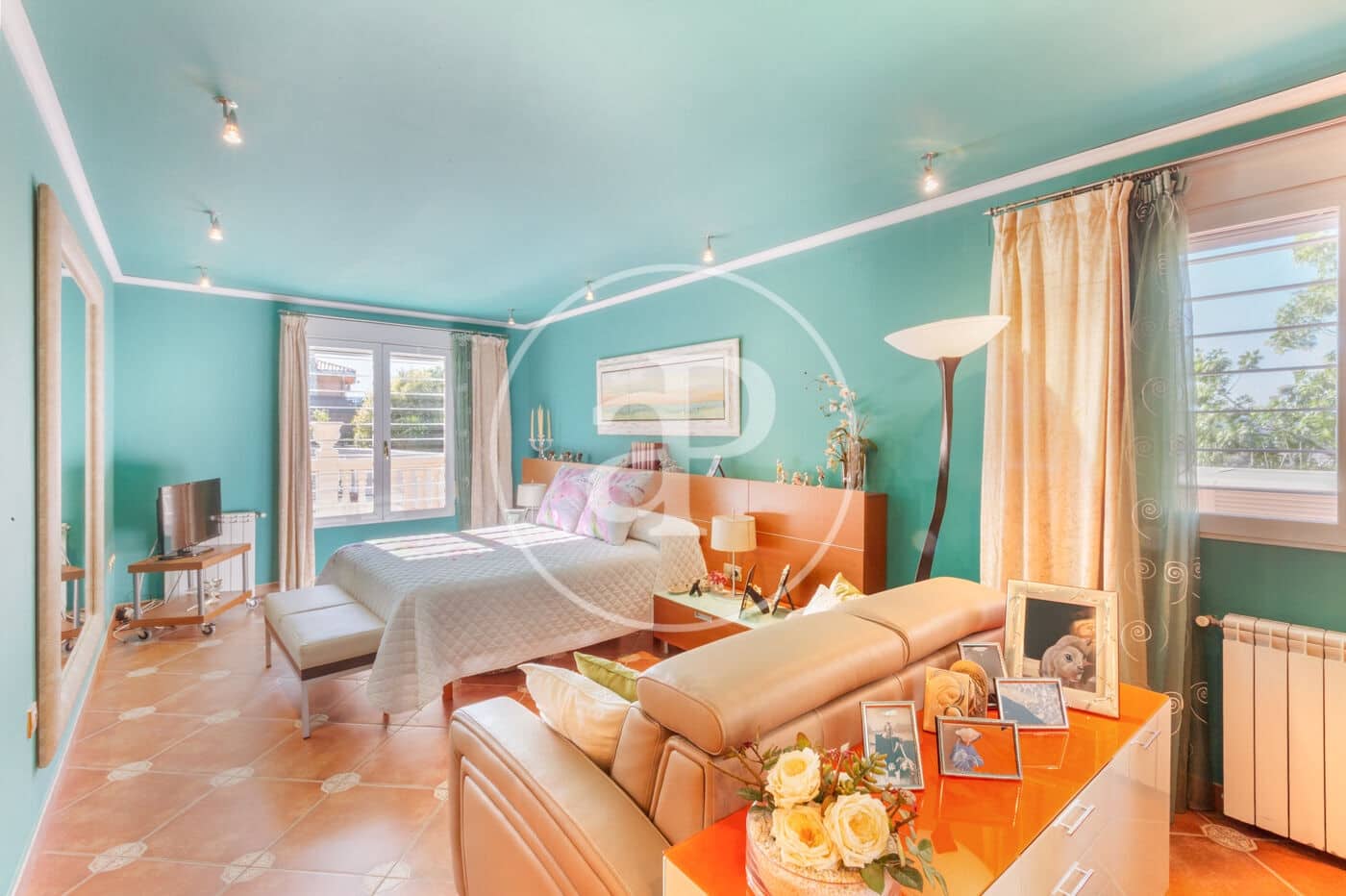 4 soveværelse Villa til salg i Montserrat med swimmingpool - € 930.000 (Ref: 9485352)