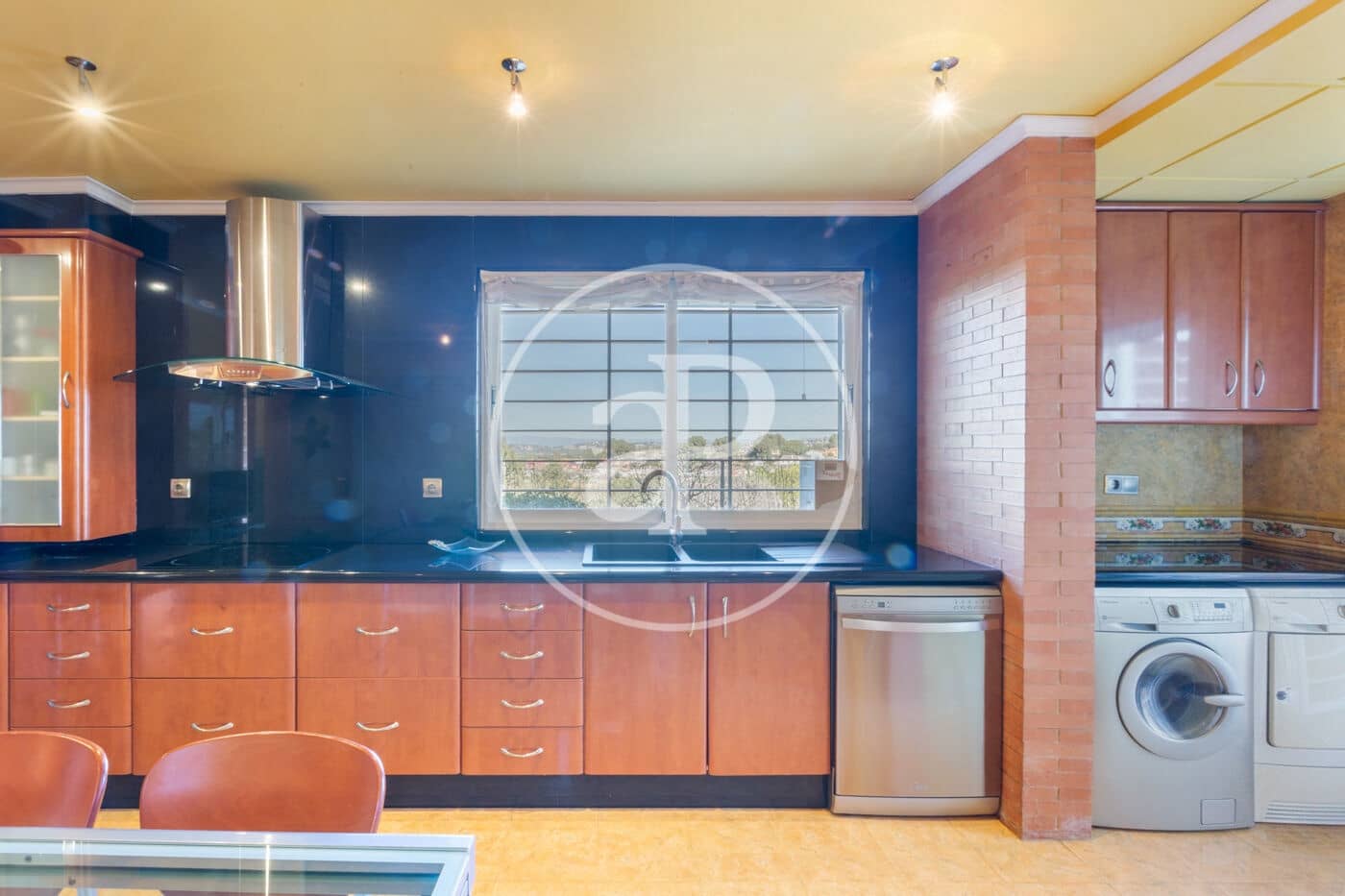 4 soveværelse Villa til salg i Montserrat med swimmingpool - € 930.000 (Ref: 9485352)