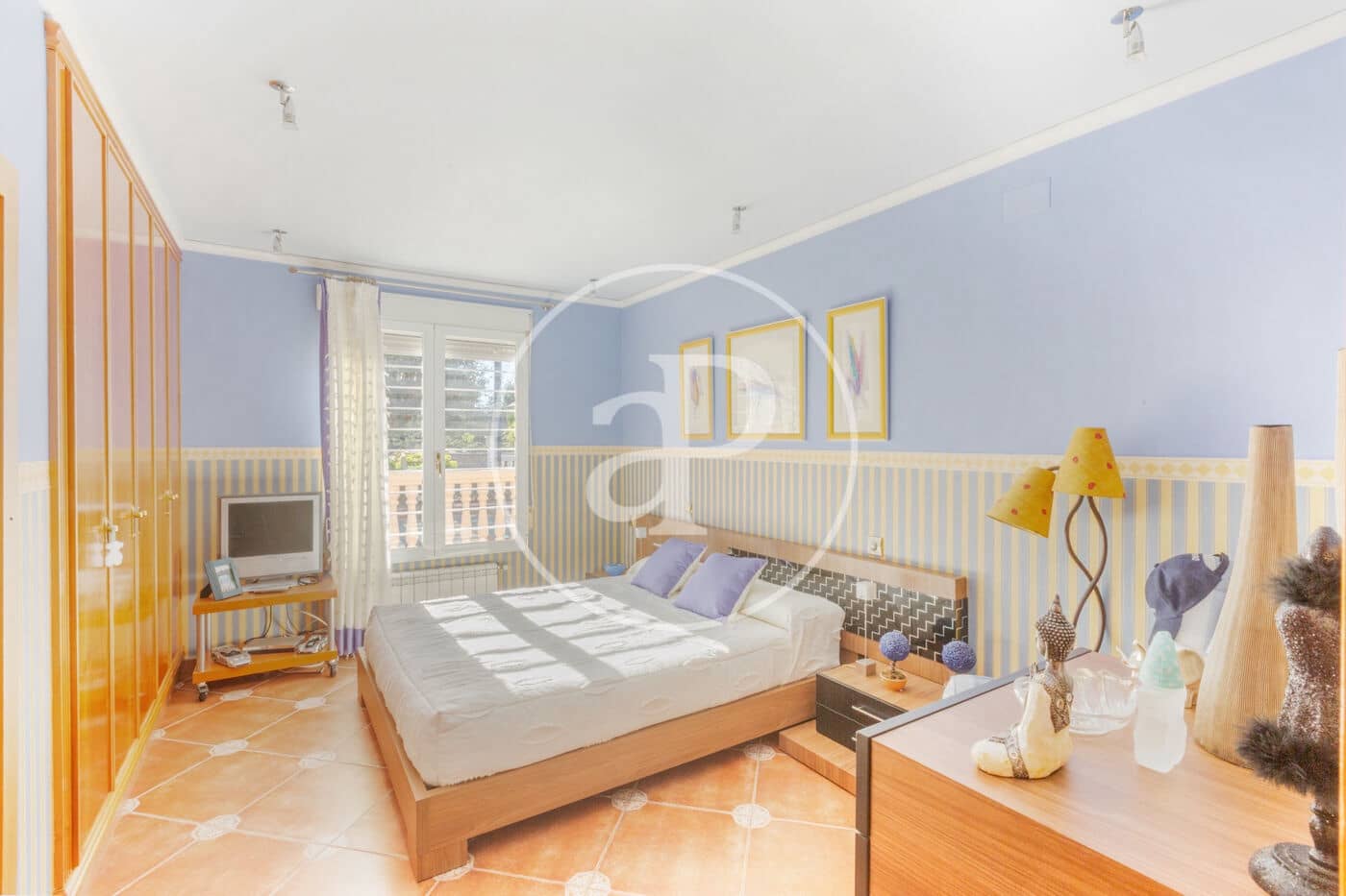 4 soveværelse Villa til salg i Montserrat med swimmingpool - € 930.000 (Ref: 9485352)