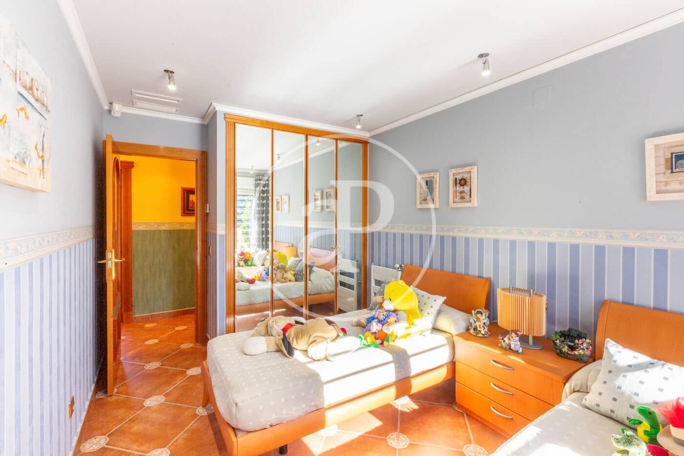 4 soveværelse Villa til salg i Montserrat med swimmingpool - € 930.000 (Ref: 9485352)