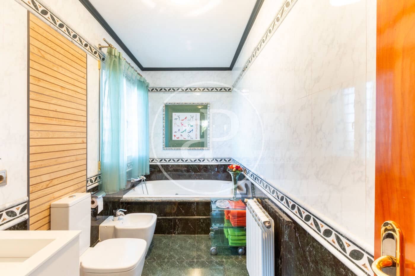 4 soveværelse Villa til salg i Montserrat med swimmingpool - € 930.000 (Ref: 9485352)