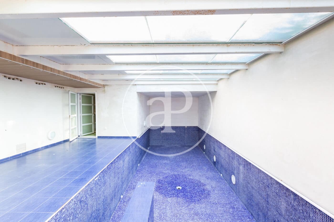 4 soveværelse Villa til salg i Montserrat med swimmingpool - € 930.000 (Ref: 9485352)