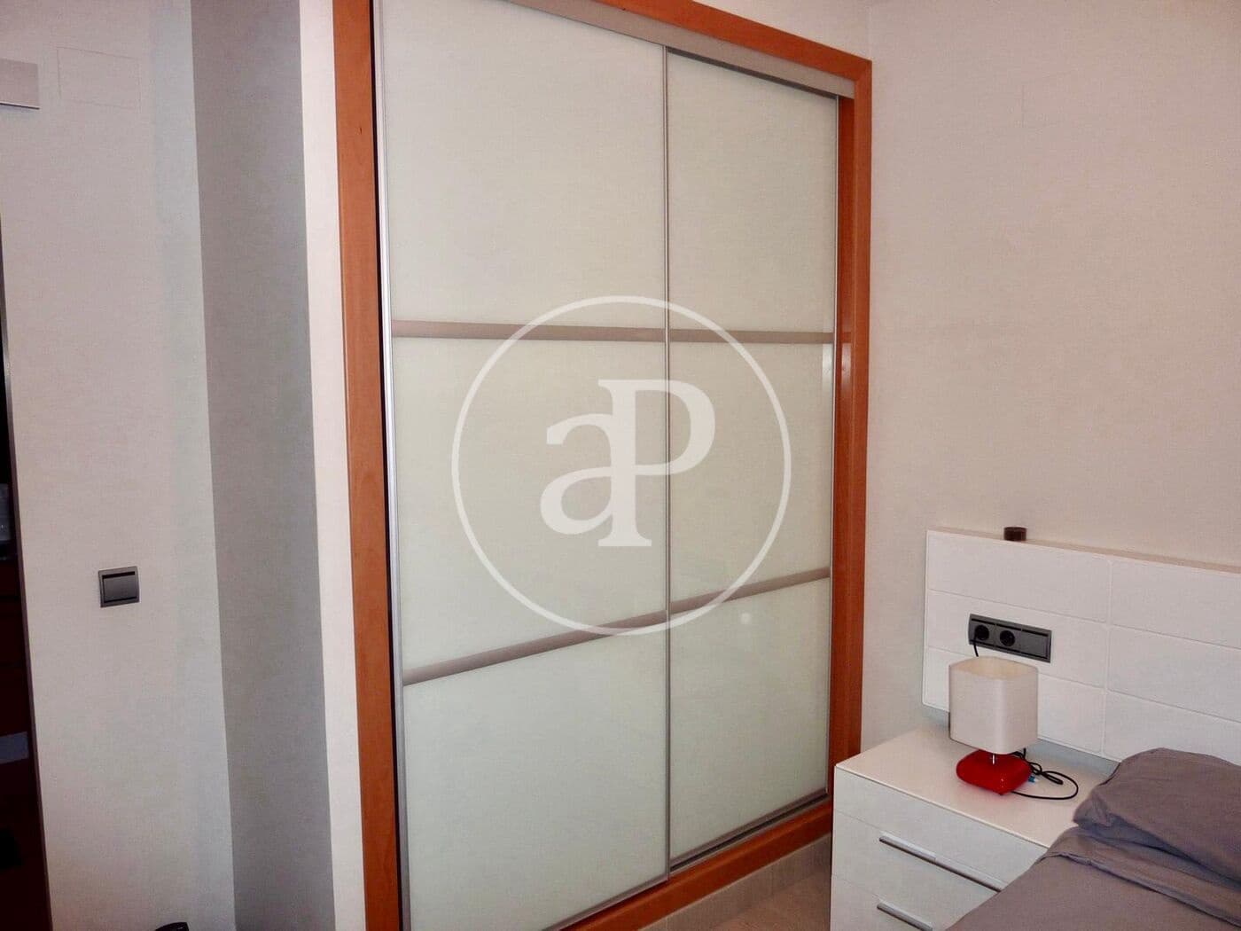 Apartamento de 3 habitaciones en València ciudad en alquiler - 1.200 € (Ref: 9488380)