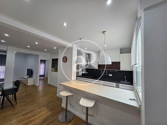 Appartement de 2 chambres à louer à Cabanyal-Canyamelar, Valence ville - 1 250 € (Ref: 9491499)